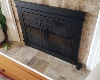 SKYTECH Craftsman-style fireplace insert with remote