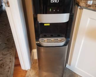 BRIO water dispenser