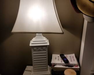 Table lamp