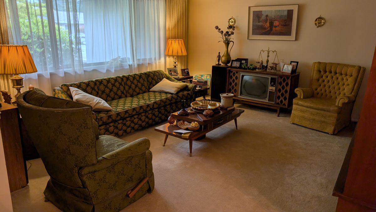 Step back in time, excellent condition, beautiful 1960s sofa, lazy boy chair, 1950s coffee table and end tables.
