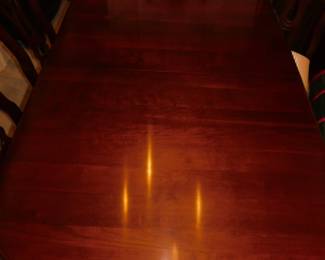 Thomasville Mahogany Dining Table 