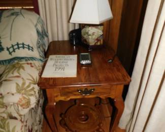 Pine Queen Ann End Table