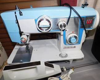 White 639 Zig Zag Sewing Machine
