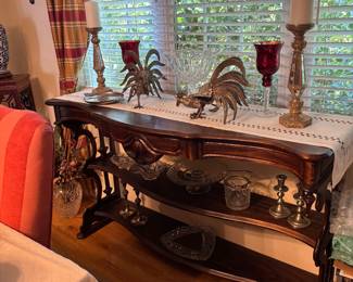 Decorative sideboard server with display shelves