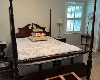 mahogany finish queen size bet set