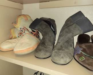 Ladies shoes