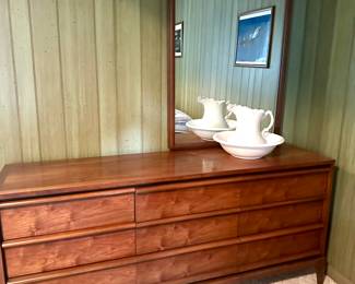 Lane dresser MCM