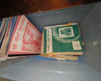 Lots of Vintage & Antique Sheet Music 