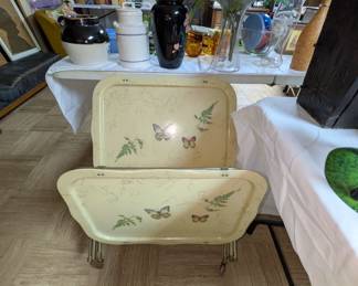 MCM Television Trays with Rolling Cart. In Good Condition.