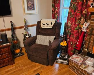 Dysons & Dirt Devil vacuums and lift chair