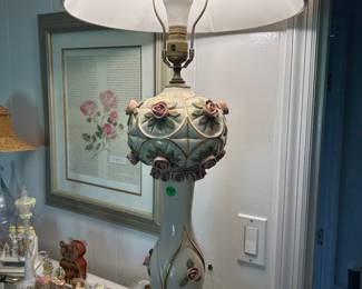 Beautiful Italian table lamp $190