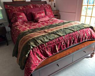 Aspen queen sleight bed