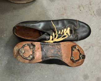 Circa 1950s-60s cleated baseball shoes. In great shape!!