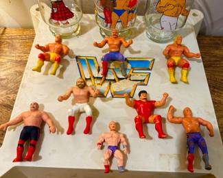 Vintage wrestling toys and figurines 