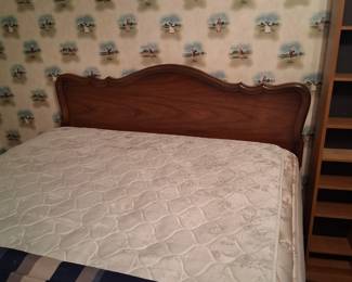 Excellent condition full
Mattress bed.  Mattress and box springs are in excellent condition