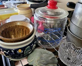 Vtg Tom's jar