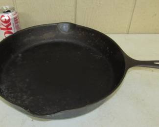 #14 Cast Iron Skillet