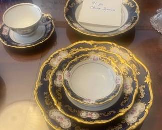Vintage Reichenbach porcelain service for 12+ serving pieces, Thuringia Germany mid 20th century.
12-10 inch dinner plates 12 -8 1/2 inch soup bowls
11- 7 3/4 inch plates
12 - 7 inch plates
1- creamer and sugar set
12 coffee cups and saucers
1-13 inch platter
1- 15 inch platter
1- 10 1/2 inch large bowl 1-covered vegetable bowl,
one tea pot
12- 5 inch small bowls
1 small bowl with attached plate
Totaling 91 pieces