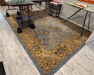 10'5" x 5 rug in excellent condition.    $75