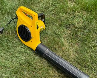 Corded leaf blower $10