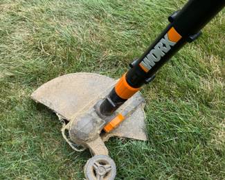 The worx battery operated edger/trimmer with batter and charger $40 