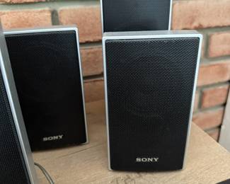 Sony Speakers with floor speaker $100