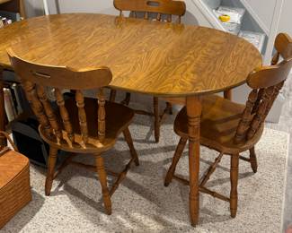 Dining Table with leaf and 3 chairs $50 60" x  36" with leaf in.   