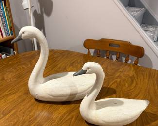 Set of swans.    Like new condition!  $15 for pair. 