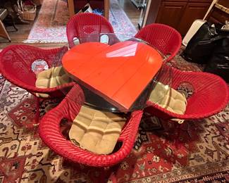 Hand crafted heart table with whiskey barrel base and 6 chairs. 