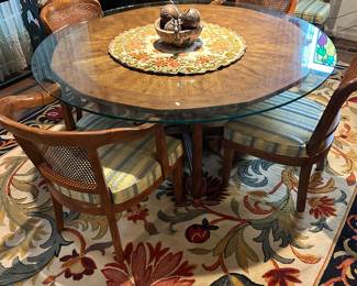 Henredon  table and 5 chairs