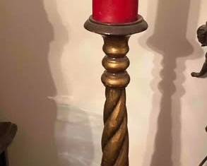 Various candle holder sets in wood, brass, ceramics 