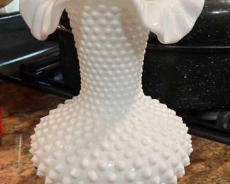 Fenton milk glass variety of pieces 