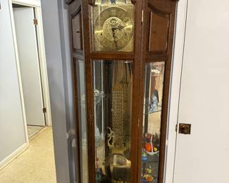 Grandfather clock works like a charm. Beautiful tone too! 