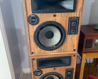 Altec Model Fifteen Landing speakers 