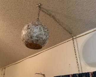 Swag lamp