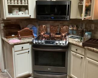 Kitchen decor and supplies