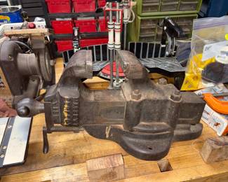 Antique Massey’s Perfect  Bench Vise 1887!