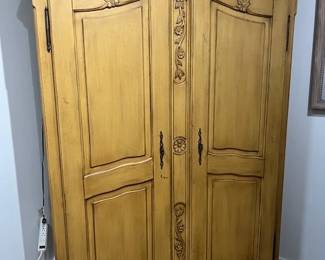Armoire