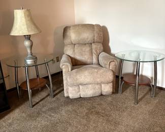Petite Rocker/Swivel Recliner 