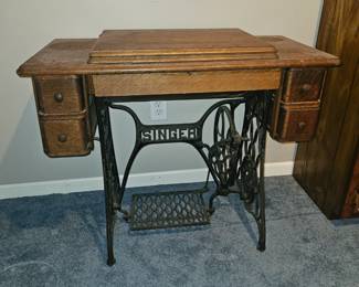 Singer sewing machine