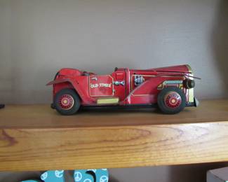 tin fire truck