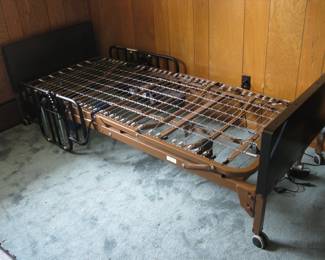Electric Hospital Bed w/Mattrass