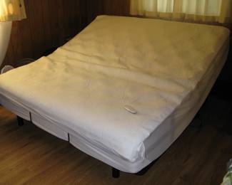 78 x 75 Electric Adjustable Bed - Like New