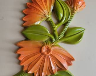 MCM decor/chalkware