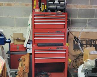 Tool.chest filled with tools of all sorts