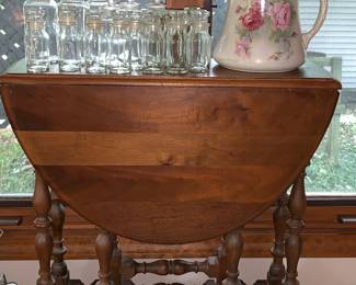 Antique Gate Leg Side Table