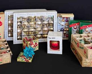 Retro Shiny Bright Ornament Sets.Nostalgic Collectibles