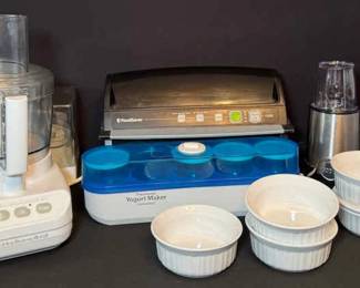 Small Kitchen Appliances Food Processor, Vacuum Sealer, Yogurt Maker, Blender  CorningWare