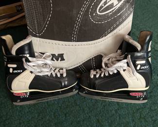 CCM Tacks Hockey Skates SR Size 7