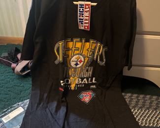 Pittsburgh Steelers tee NWT